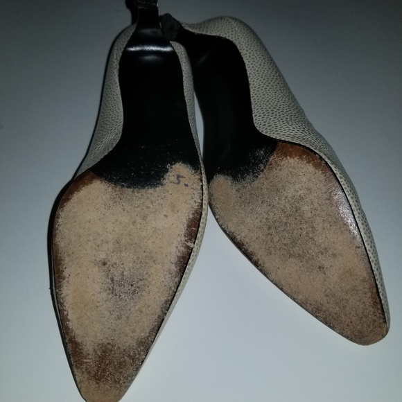 Stuart Weitzman Heels Snakeskin Print sz 7 - Picture 3 of 8